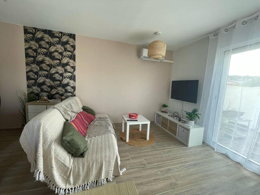 Appartement 53 M² - Pignans Au Coeur Du Var Екстер'єр фото